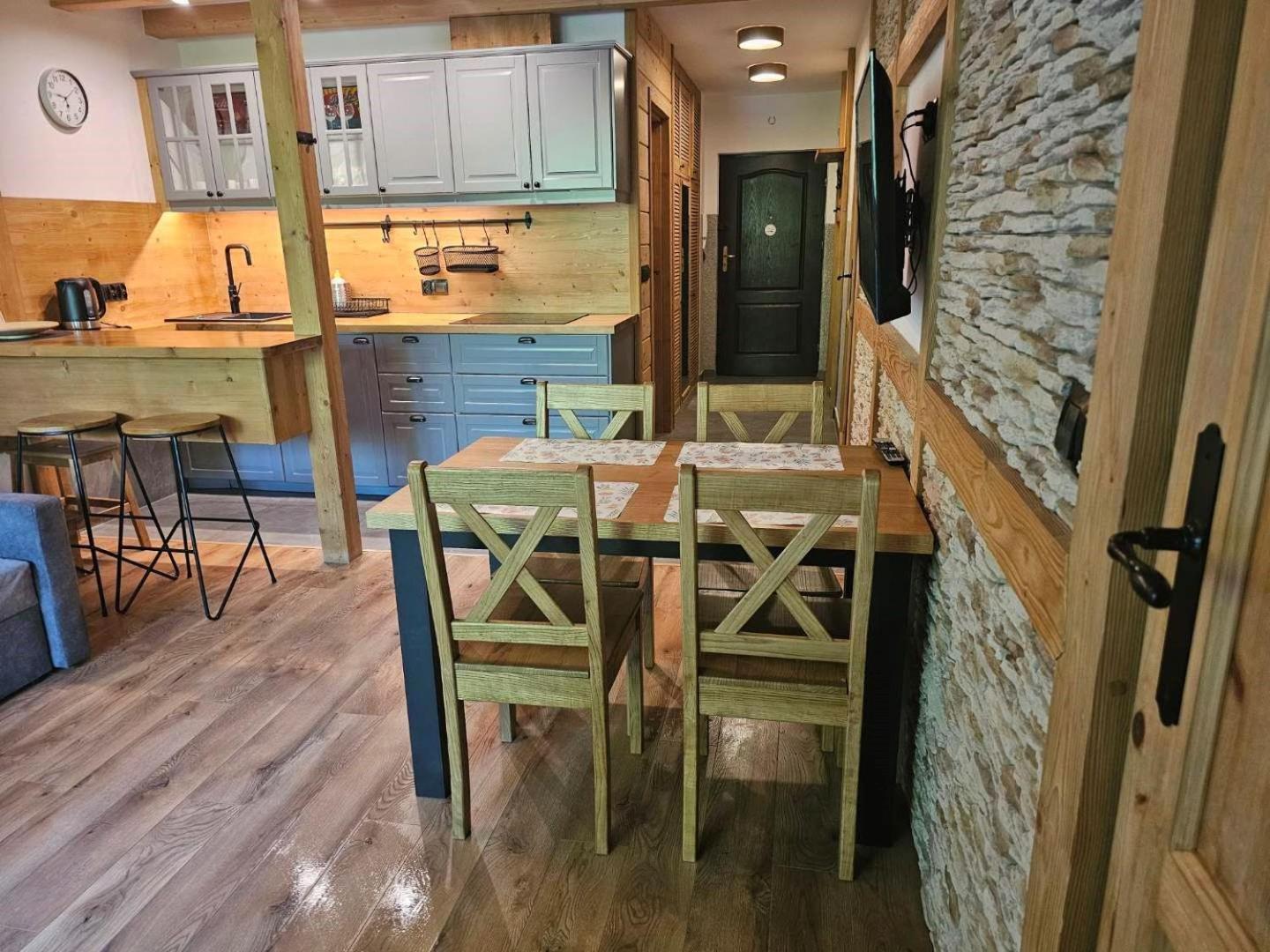 Krupowki I Styl, Krupowki I Mila W Centrum Przy Krupowkach Apartzakop Апартаменти Закопане