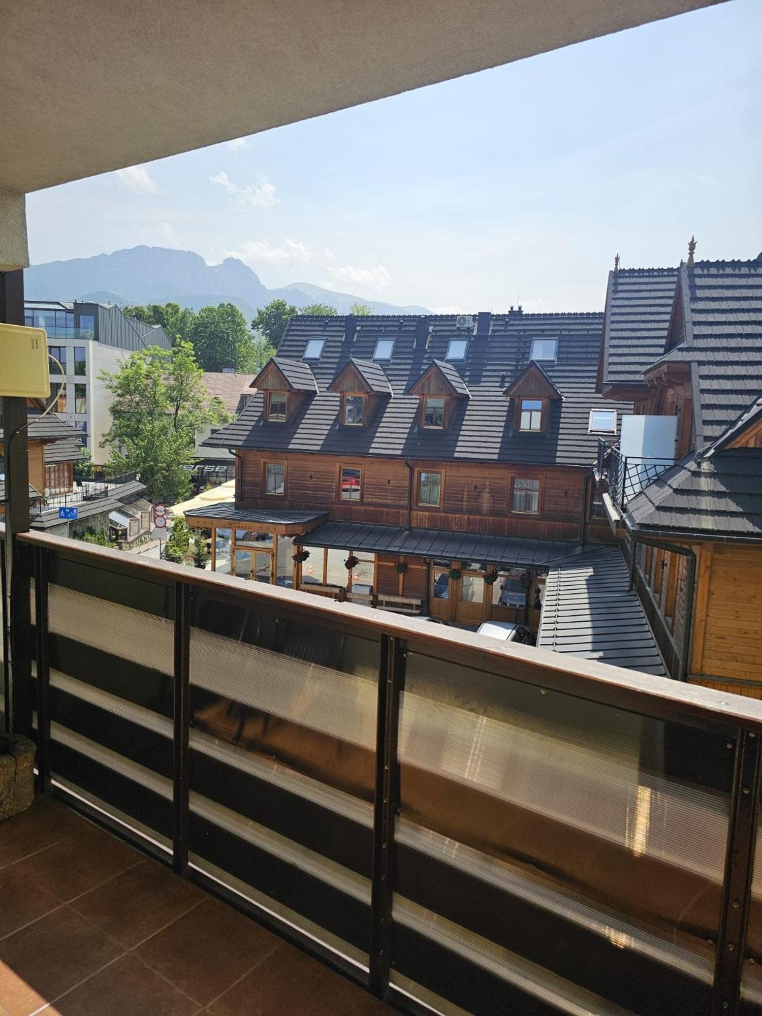 Krupowki I Styl, Krupowki I Mila W Centrum Przy Krupowkach Apartzakop Апартаменти *